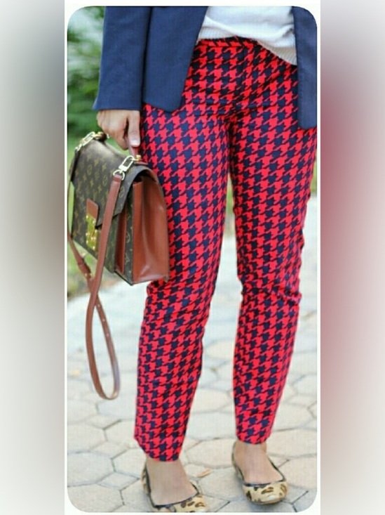 GAP Pants - GAP Red and Navy Houndstooth Slim Cropped Pants